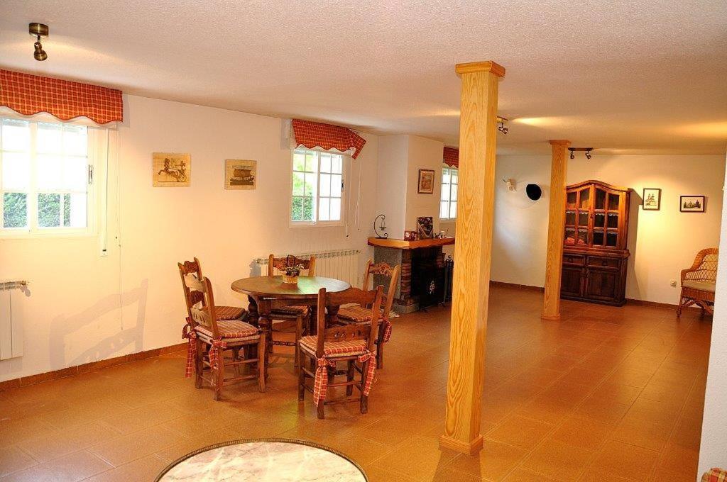 Casa Bellavista Becerril Villa Becerril de la Sierra Exteriör bild